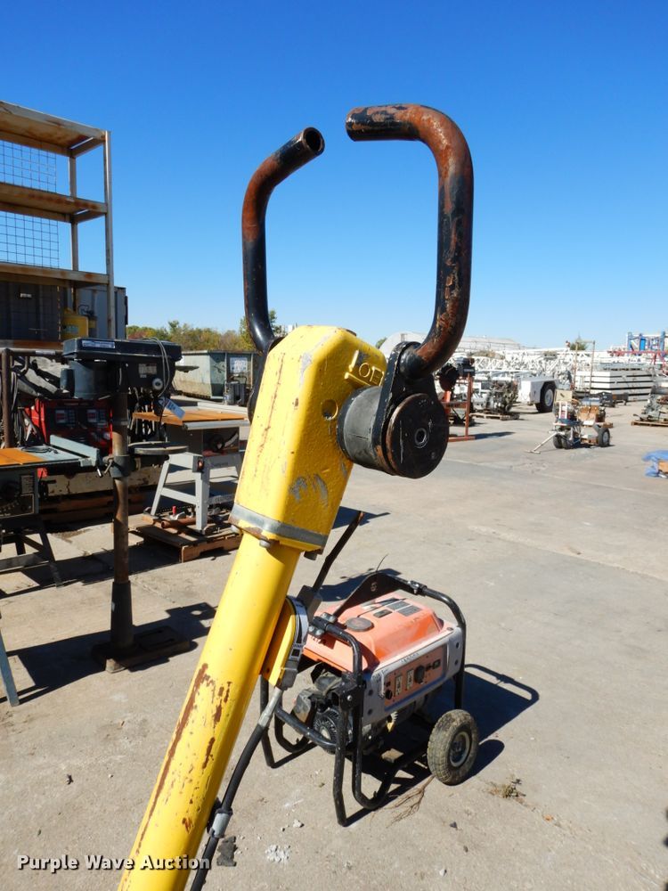 image for item GQ9816 Wacker plate compactor