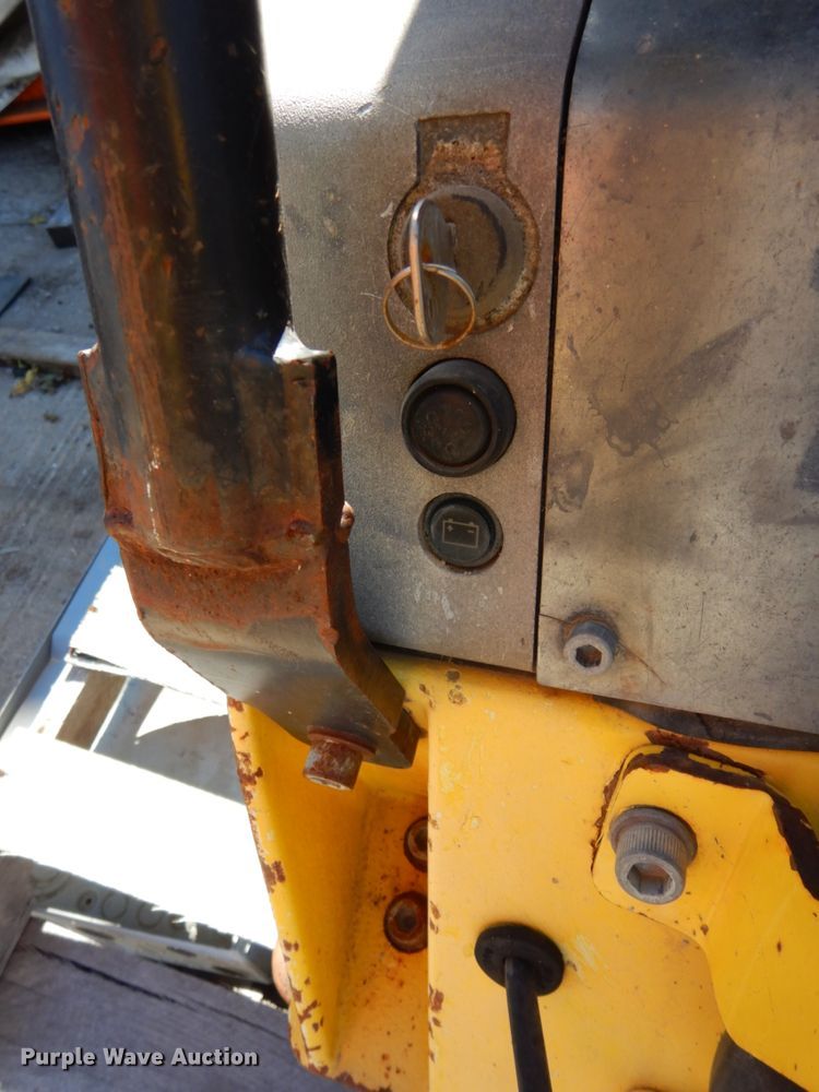 image for item GQ9816 Wacker plate compactor