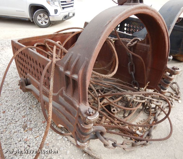 image for item GQ9830 Hedrix drag line bucket