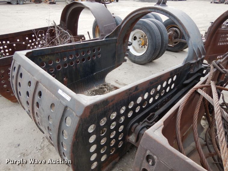 image for item GQ9831 Hendrix drag line bucket