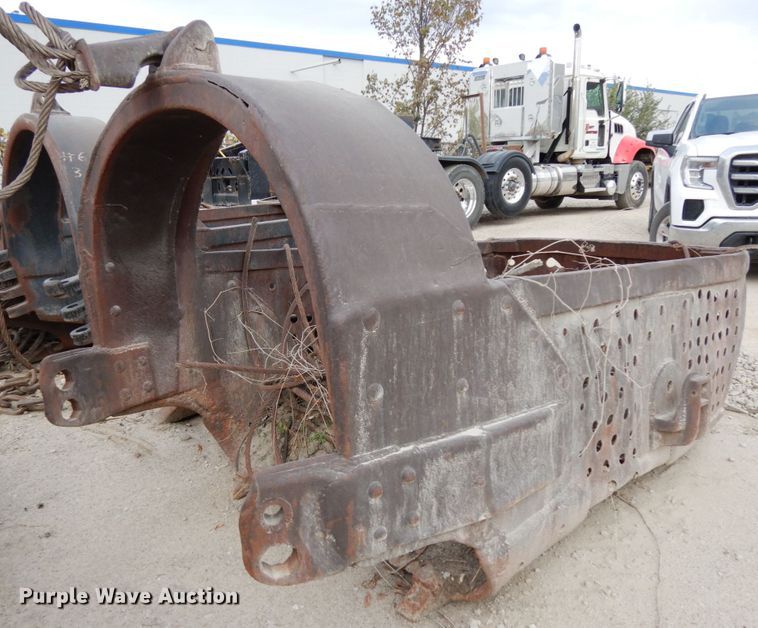 image for item GQ9832 Omaha Drake Williams drag line bucket