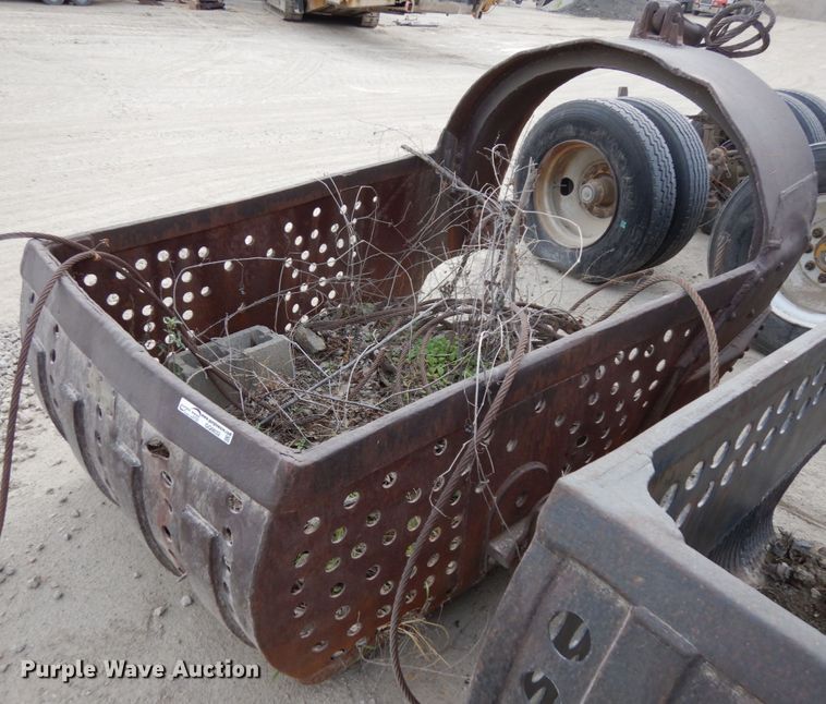 image for item GQ9832 Omaha Drake Williams drag line bucket