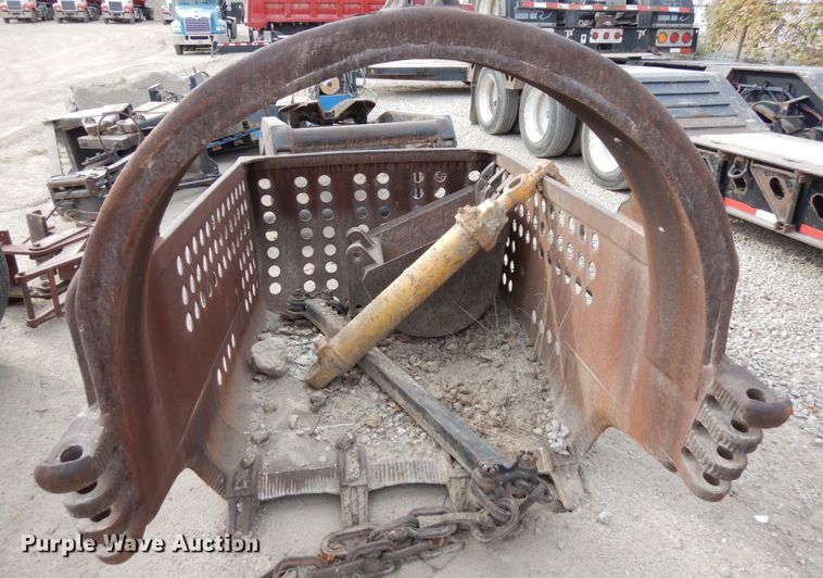 image for item GQ9833 Hendrix drag line bucket