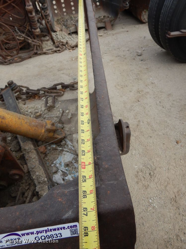 image for item GQ9833 Hendrix drag line bucket