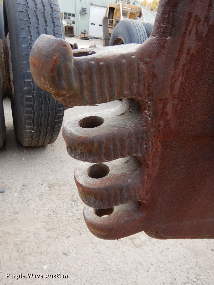 image for item GQ9833 Hendrix drag line bucket