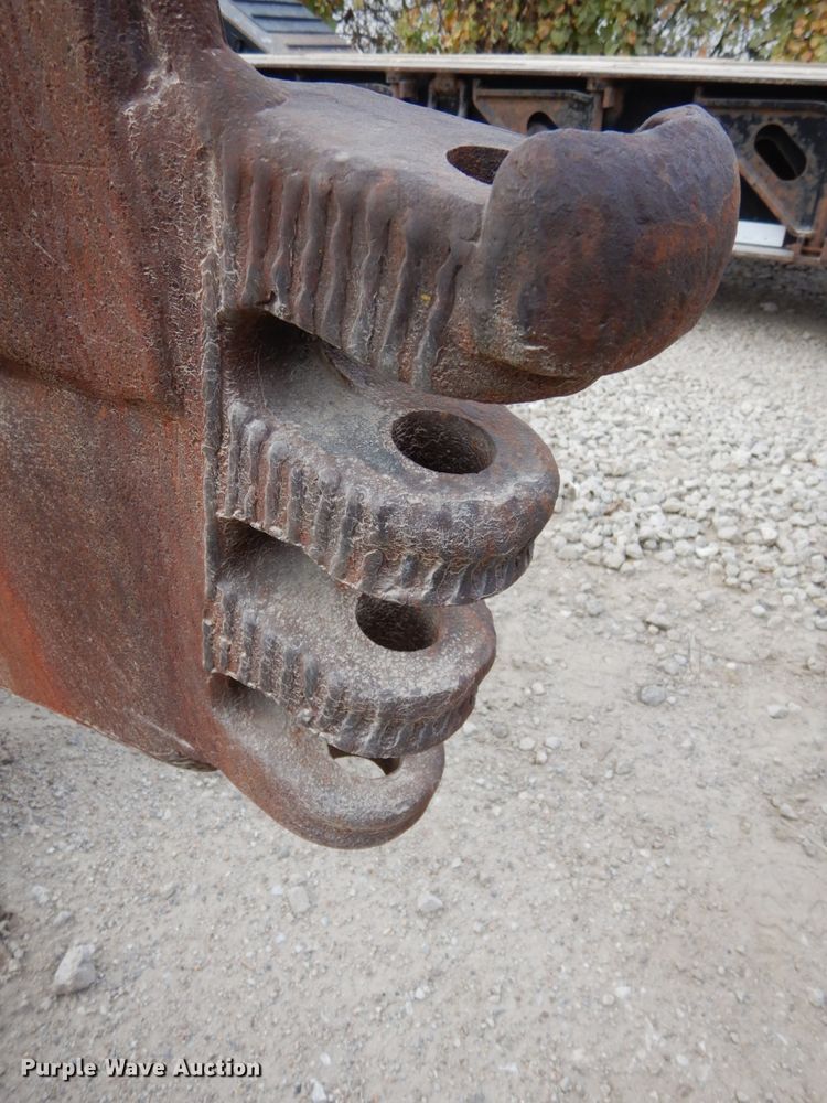 image for item GQ9833 Hendrix drag line bucket