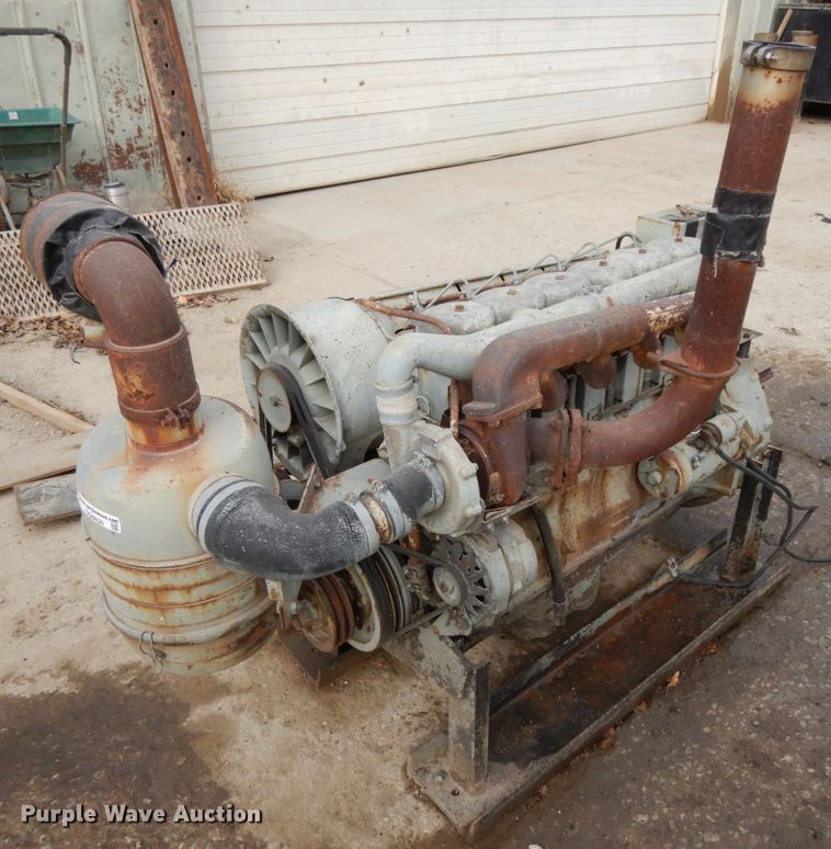 image for item GQ9836 Deutz six cylinder diesel engine