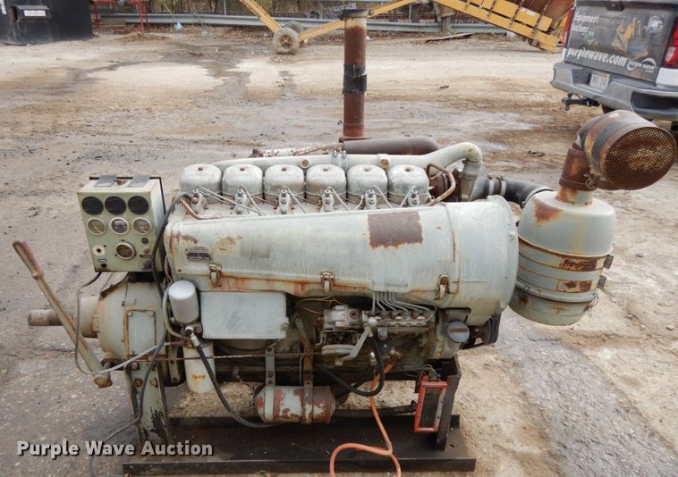 image for item GQ9836 Deutz six cylinder diesel engine