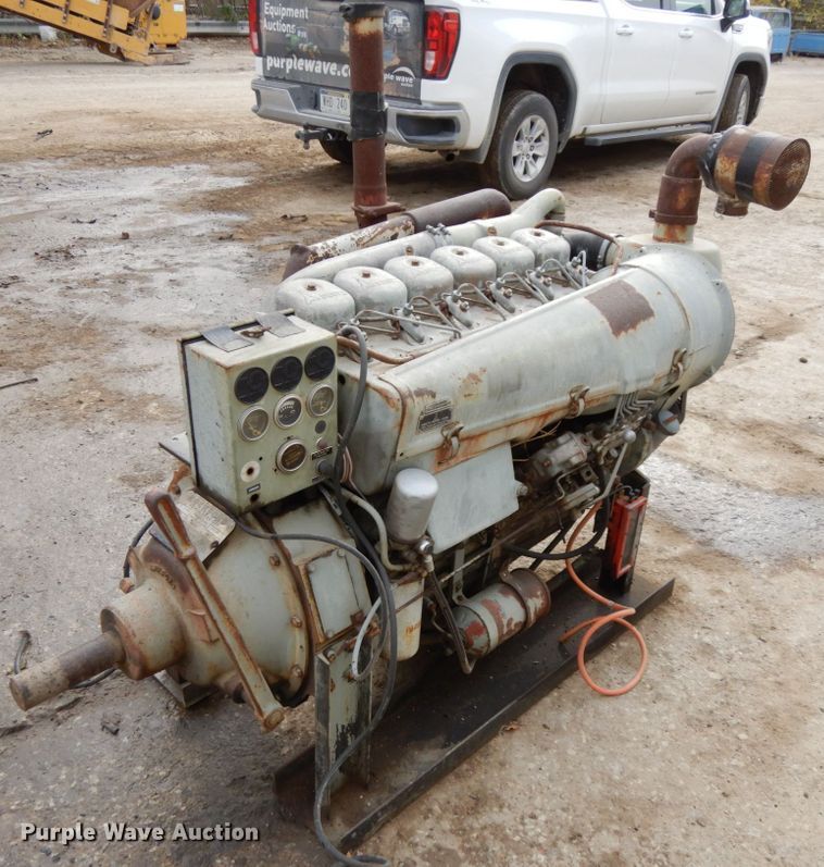 image for item GQ9836 Deutz six cylinder diesel engine