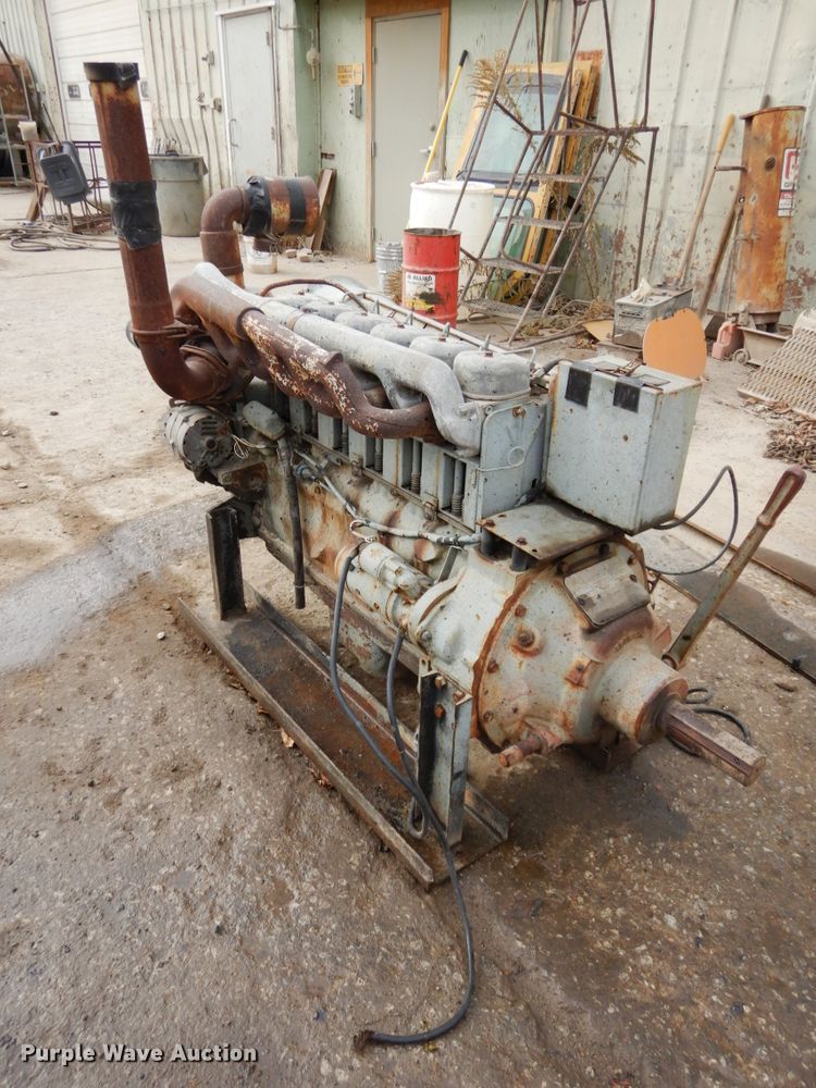 image for item GQ9836 Deutz six cylinder diesel engine