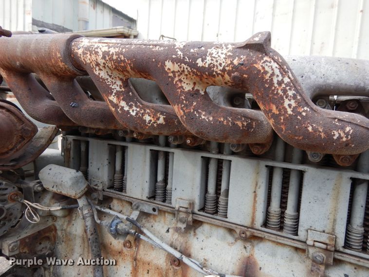 image for item GQ9836 Deutz six cylinder diesel engine