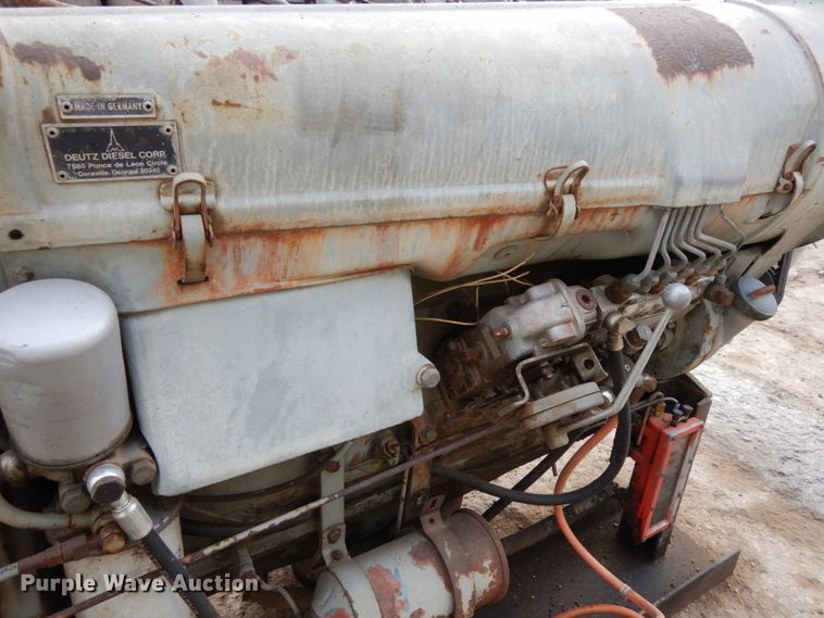 image for item GQ9836 Deutz six cylinder diesel engine
