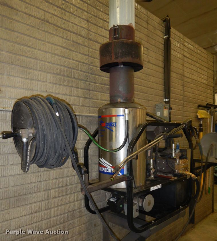 image for item GQ9838 2012 CarQuest ALK4030E pressure washer