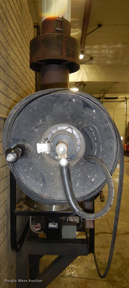 image for item GQ9838 2012 CarQuest ALK4030E pressure washer