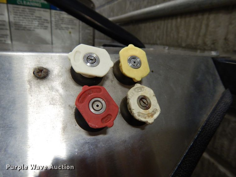 image for item GQ9838 2012 CarQuest ALK4030E pressure washer