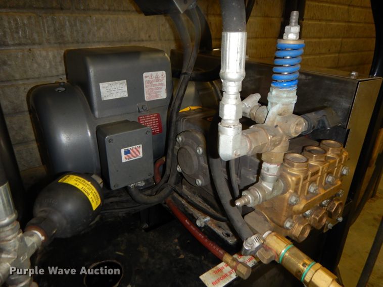 image for item GQ9838 2012 CarQuest ALK4030E pressure washer