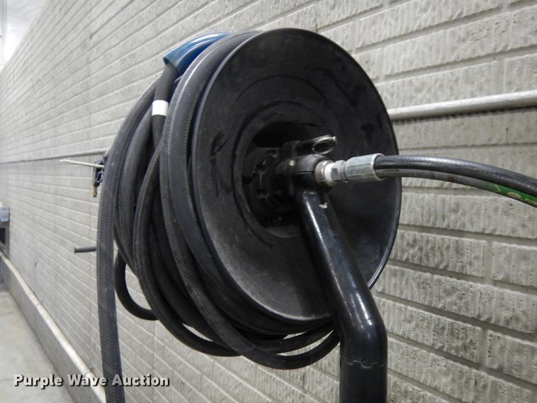 image for item GQ9838 2012 CarQuest ALK4030E pressure washer