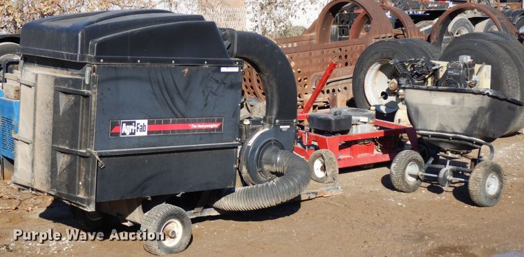 image for item GQ9858 Lawn equipment