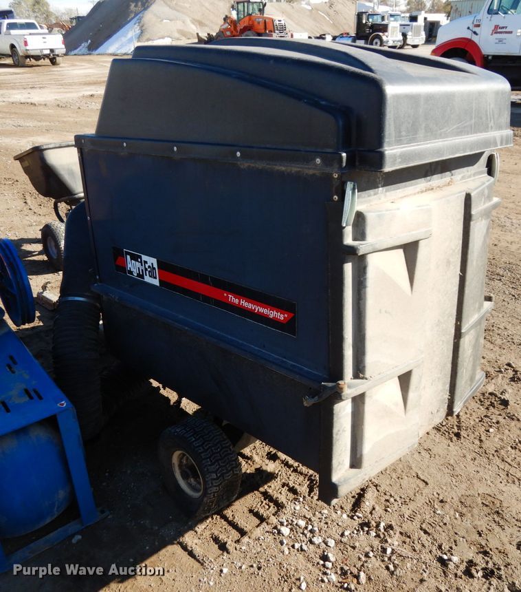 image for item GQ9858 Lawn equipment