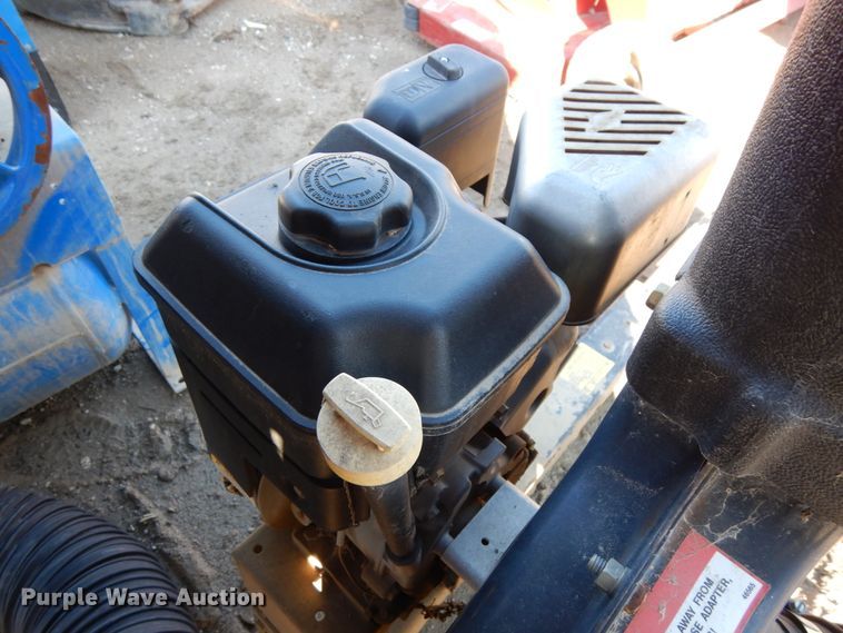 image for item GQ9858 Lawn equipment