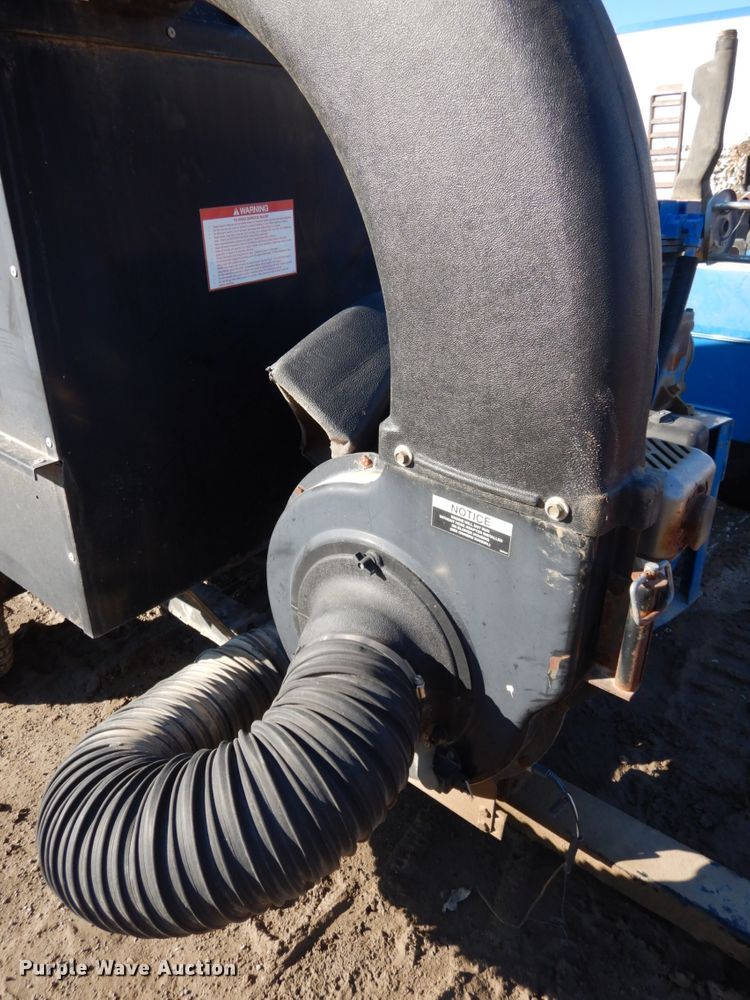 image for item GQ9858 Lawn equipment