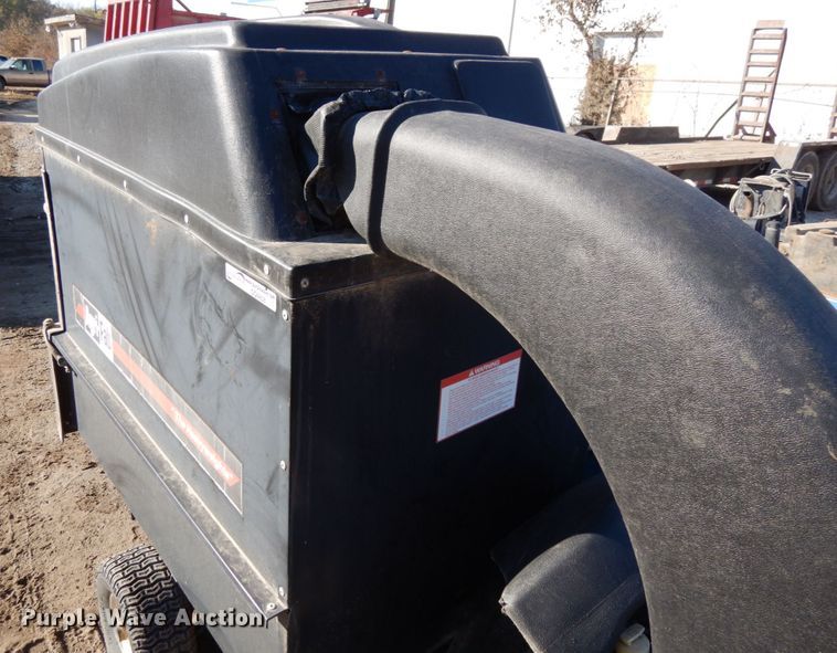 image for item GQ9858 Lawn equipment