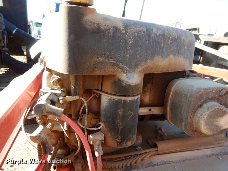 image for item GQ9858 Lawn equipment