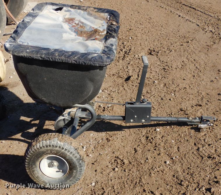 image for item GQ9858 Lawn equipment