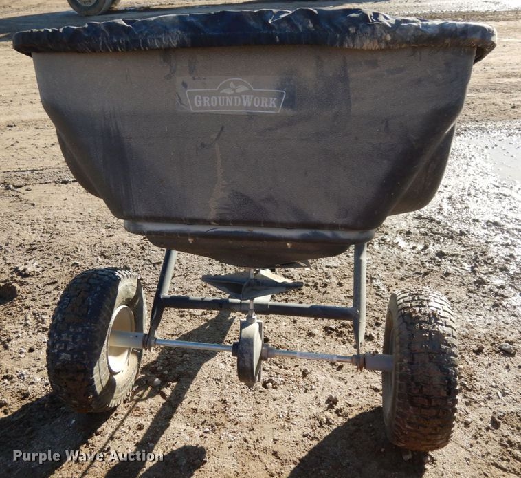 image for item GQ9858 Lawn equipment