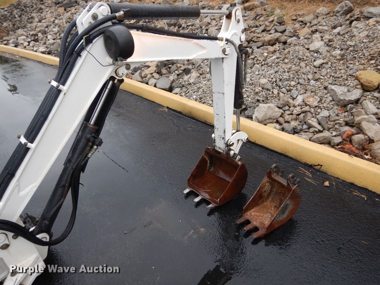 image for item GR9965 2003 Bobcat 316  mini excavator