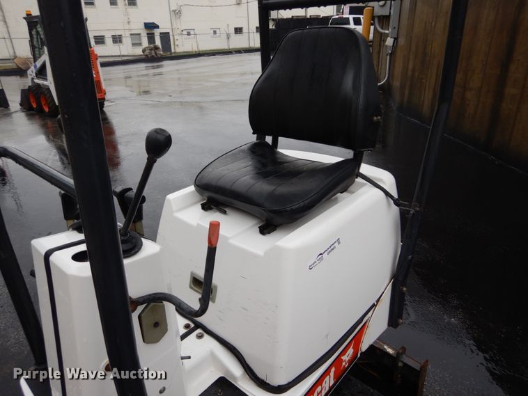 image for item GR9965 2003 Bobcat 316  mini excavator