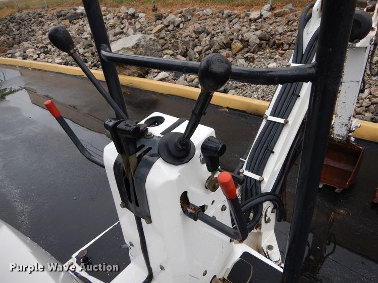 image for item GR9965 2003 Bobcat 316  mini excavator