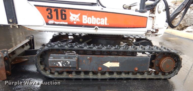 image for item GR9965 2003 Bobcat 316  mini excavator