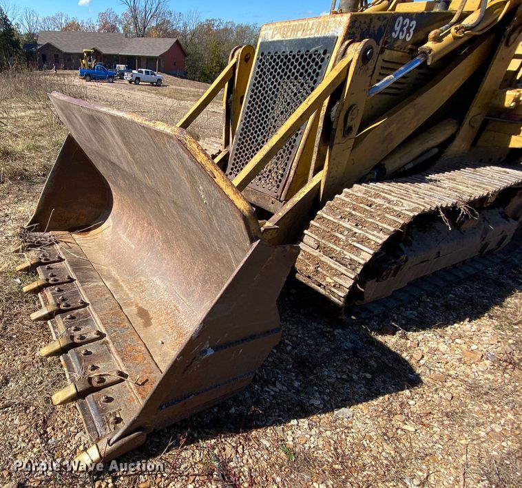 image for item HA9662 1995 Caterpillar 933  track loader