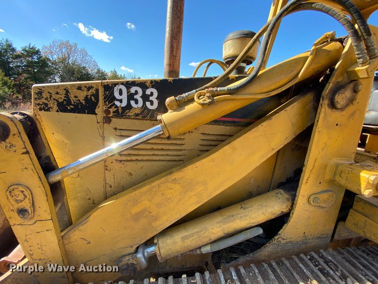 image for item HA9662 1995 Caterpillar 933  track loader
