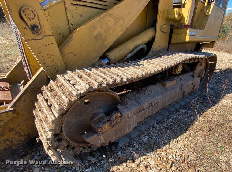 image for item HA9662 1995 Caterpillar 933  track loader