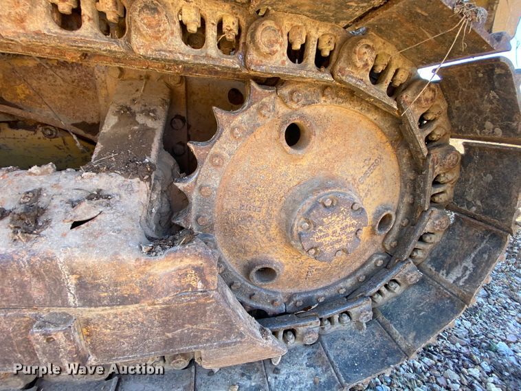 image for item HA9662 1995 Caterpillar 933  track loader