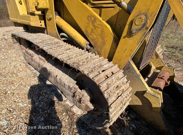 image for item HA9662 1995 Caterpillar 933  track loader