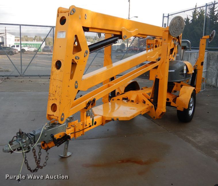 image for item HA9853 2014 Haulotte 4527A  boom lift
