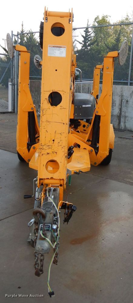 image for item HA9853 2014 Haulotte 4527A  boom lift