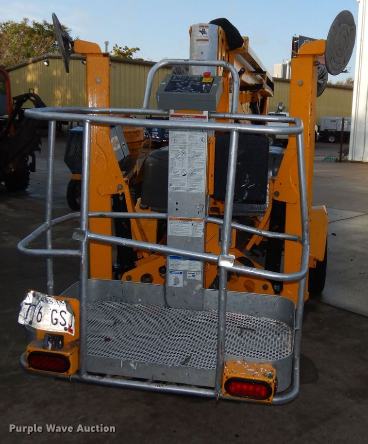 image for item HA9853 2014 Haulotte 4527A  boom lift