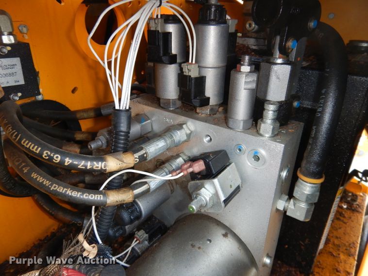 image for item HA9853 2014 Haulotte 4527A  boom lift