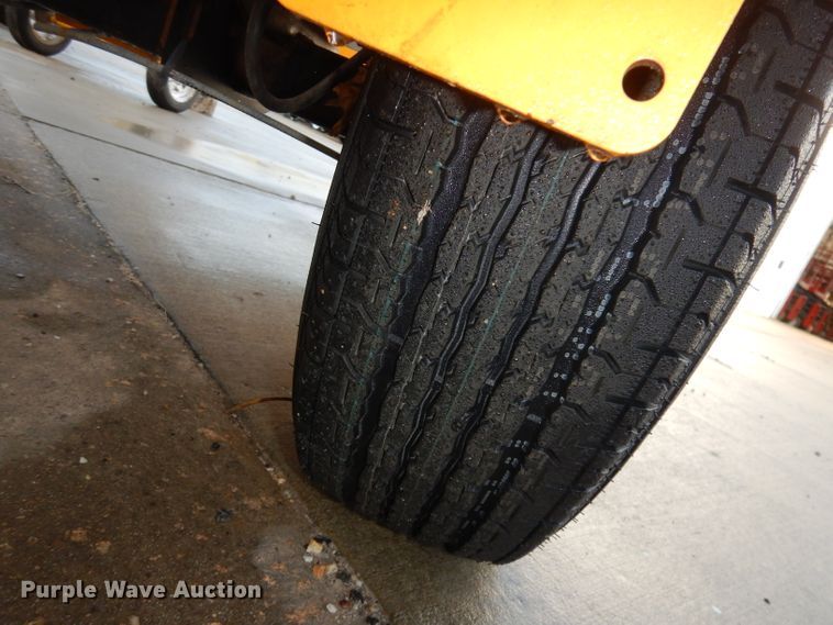 image for item HA9853 2014 Haulotte 4527A  boom lift