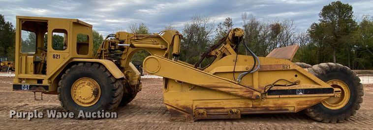 image for item HE9885 1968 Caterpillar J621  elevating scraper