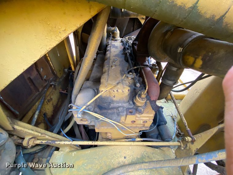 image for item HE9885 1968 Caterpillar J621  elevating scraper