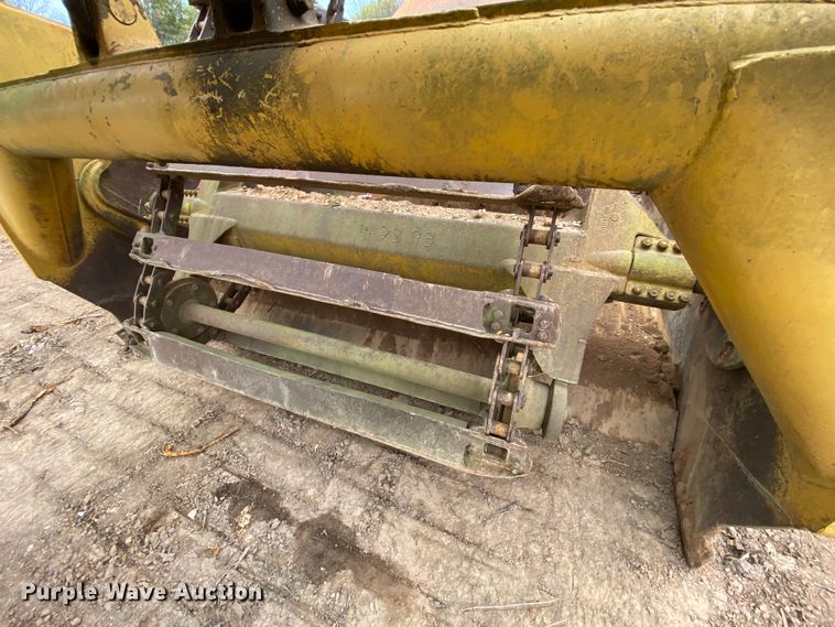 image for item HE9885 1968 Caterpillar J621  elevating scraper