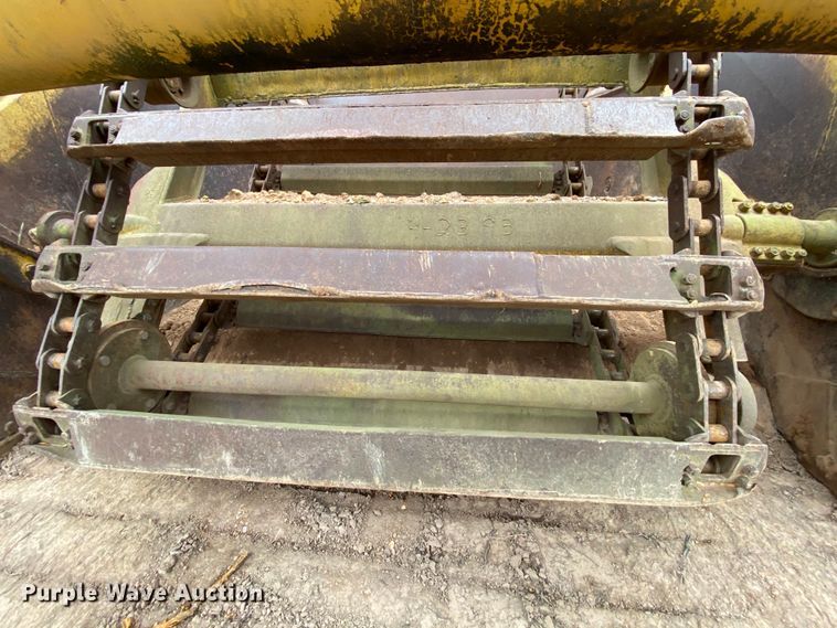 image for item HE9885 1968 Caterpillar J621  elevating scraper