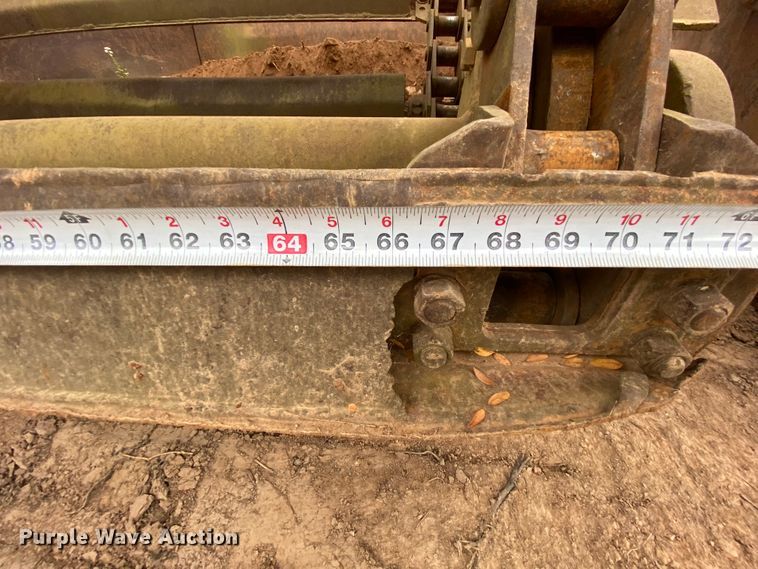 image for item HE9885 1968 Caterpillar J621  elevating scraper