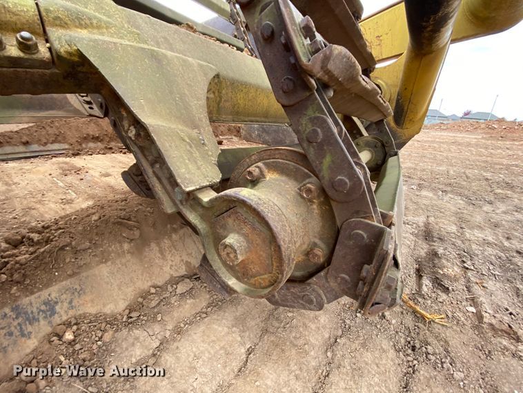 image for item HE9885 1968 Caterpillar J621  elevating scraper