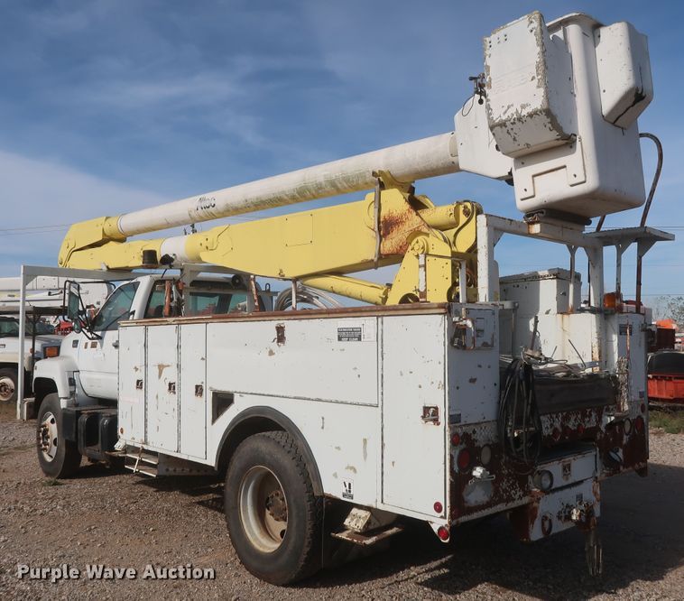 image for item HJ9307 2000 Chevrolet C8500  bucket truck